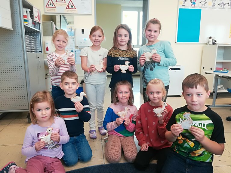 St. Martinsfeier an der Grundschule - Gruppenbild